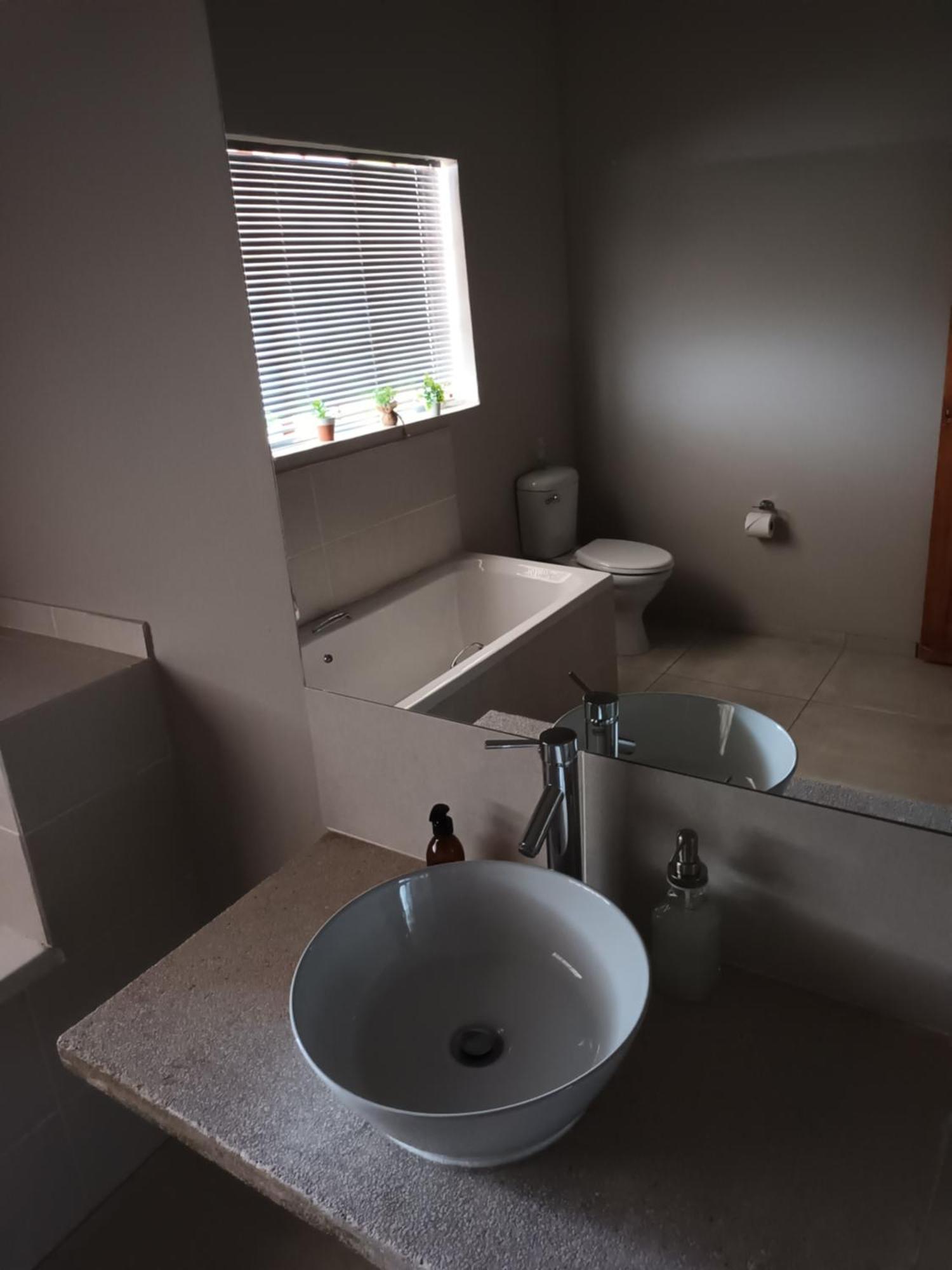 Featherhouse Colesberg Room photo