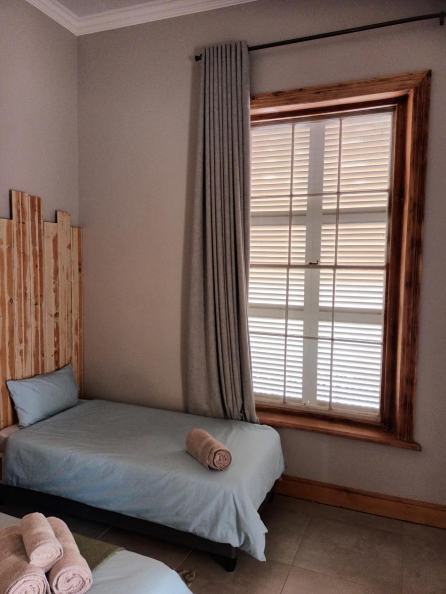 Featherhouse Colesberg Room photo